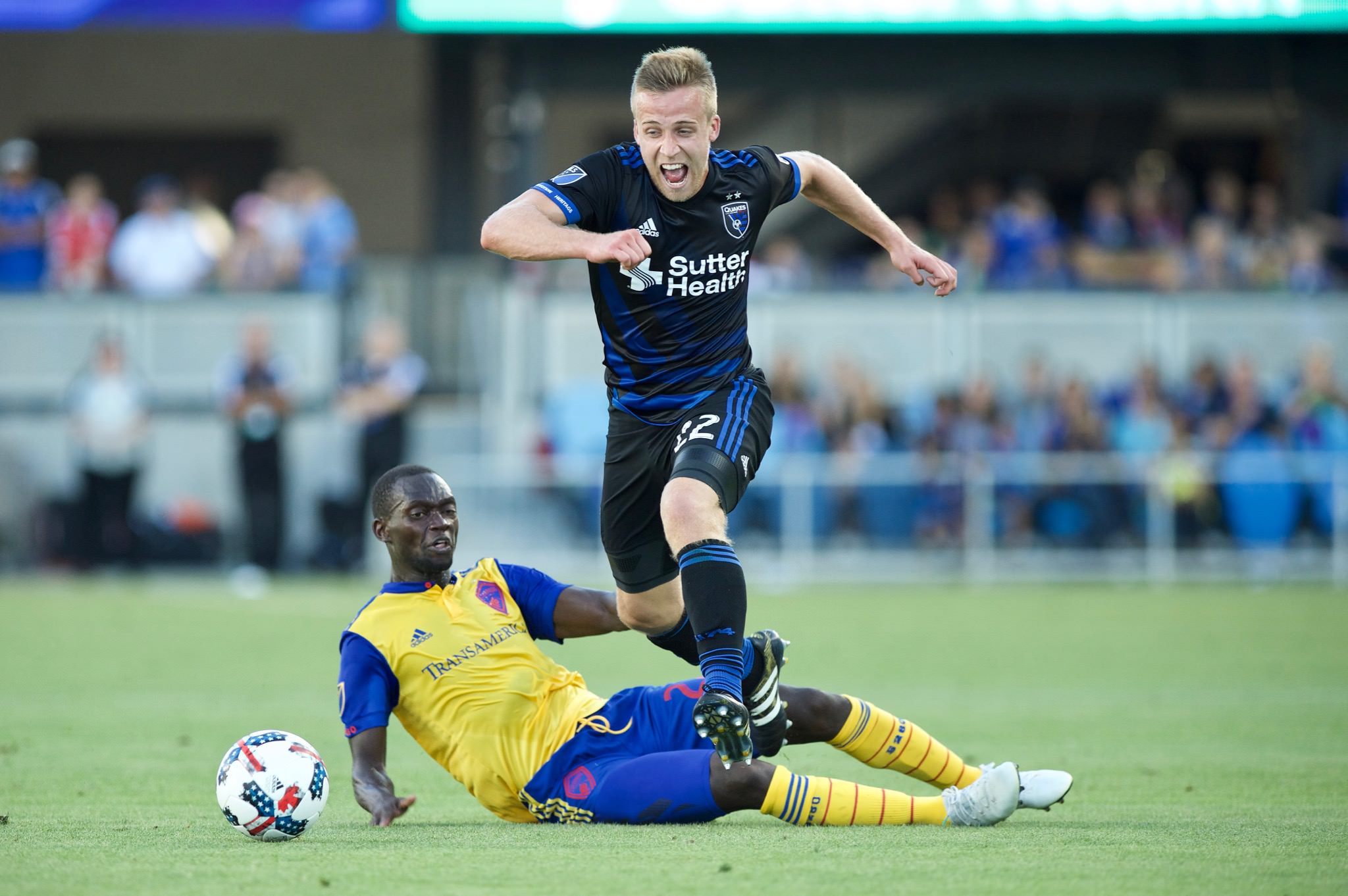 吉拉西的冲 吉拉西的冲